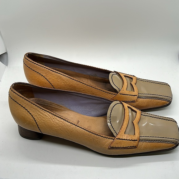 Prada Authenticated Vintage Tan Block Heel Loafer Shoes **Sz 39/US Size 9**🌸🌸 - Picture 4 of 13
